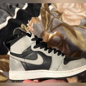 jordan 1 shadow 2.0, fairly used willing to negotiate!!